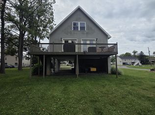 214 E Blackberry Aly, Selinsgrove, PA 17870