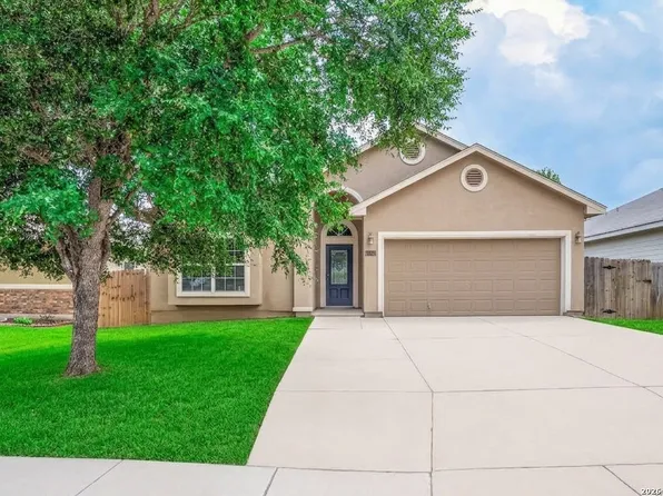 14411 CORRAL CT, Elmendorf, TX 78112
