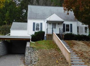 32 Sunset Dr, Binghamton, NY 13905
