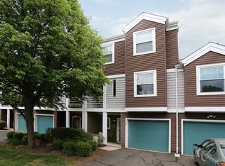 99 Bonney Ct, Bridgewater, NJ 08807