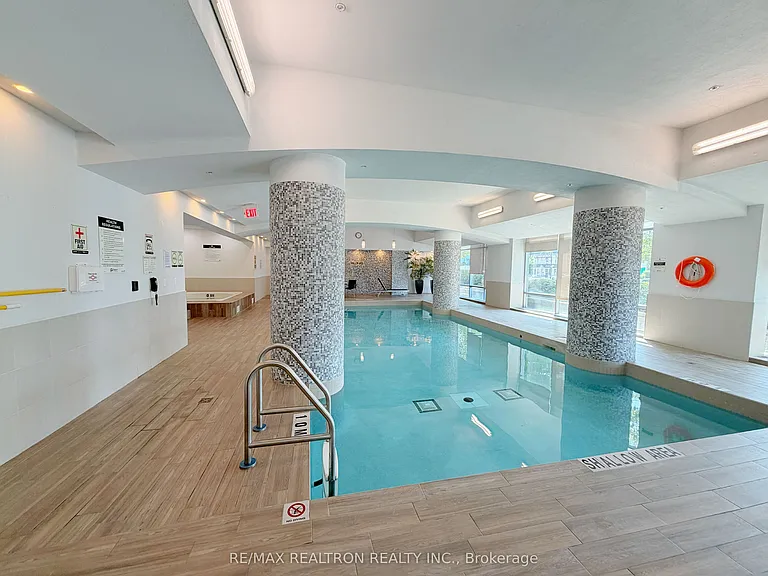 18 Harrison Garden Blvd #1805 — Photo 10