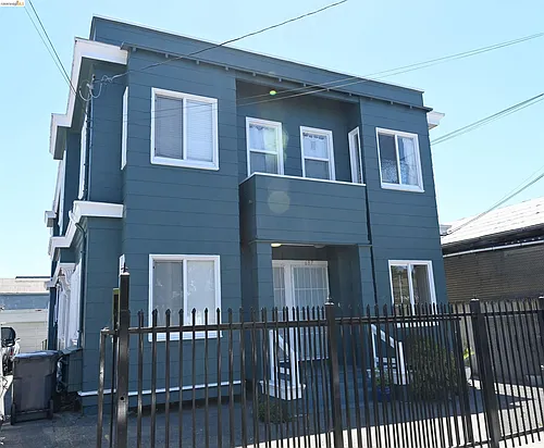 685 37th St #689 Photo 1