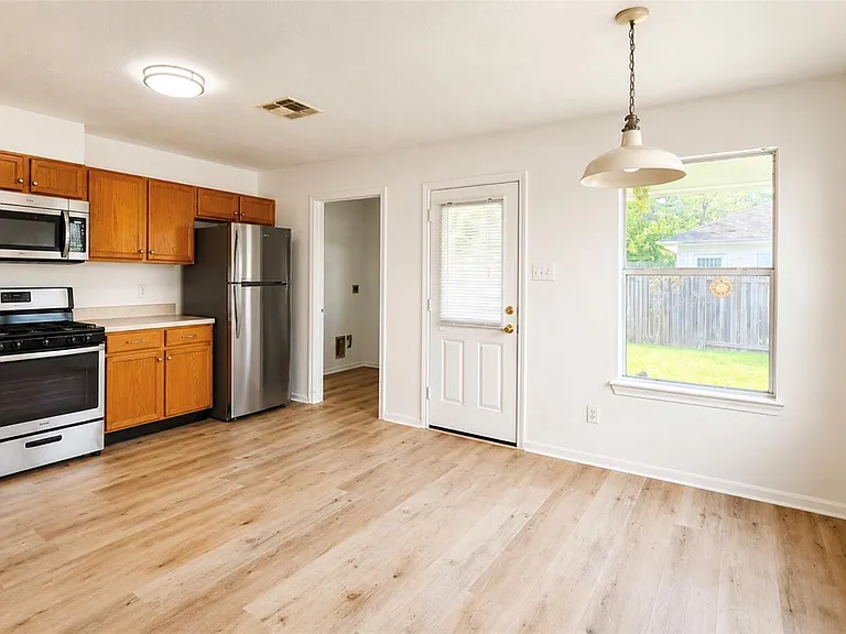 17218 Blushing Pear Ct — Photo 3