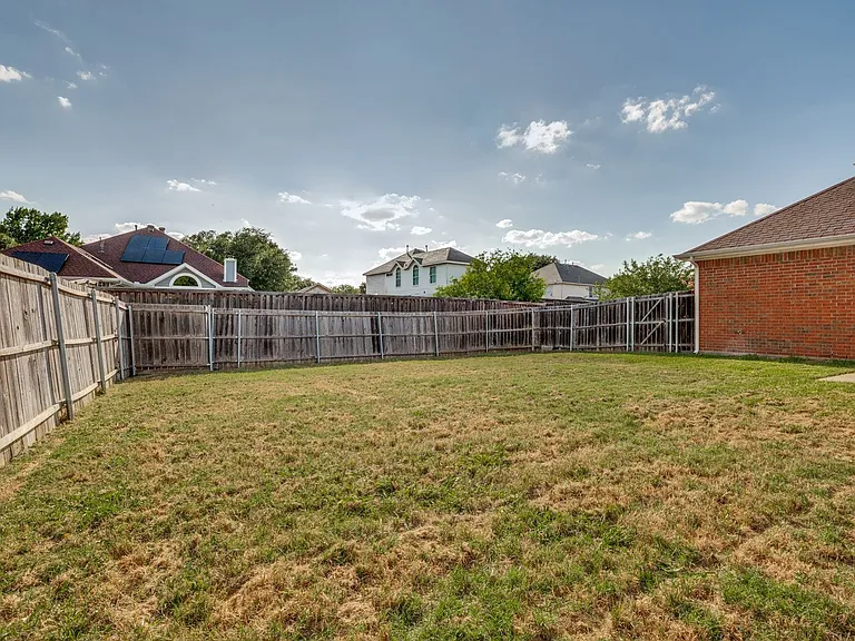 305 Boulder Creek Dr — Photo 25