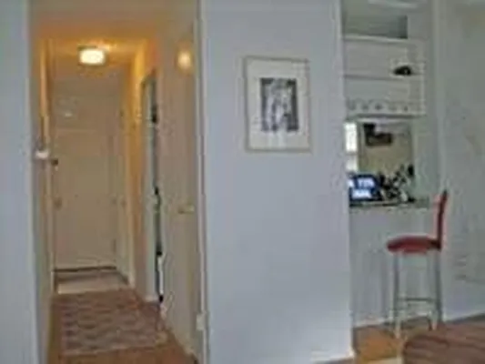 Rented by Nest Seekers International | media 32