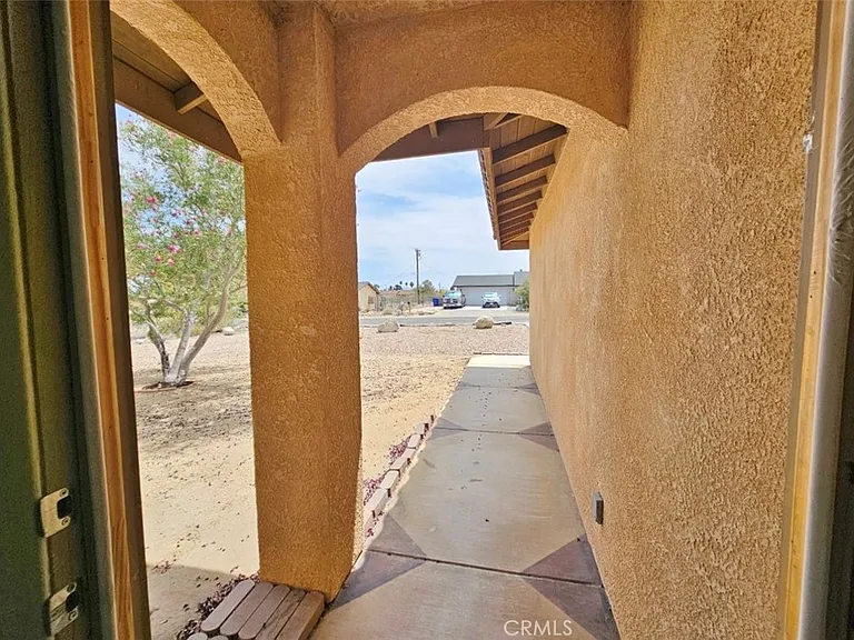 7064 Eucalyptus Ave — Photo 45