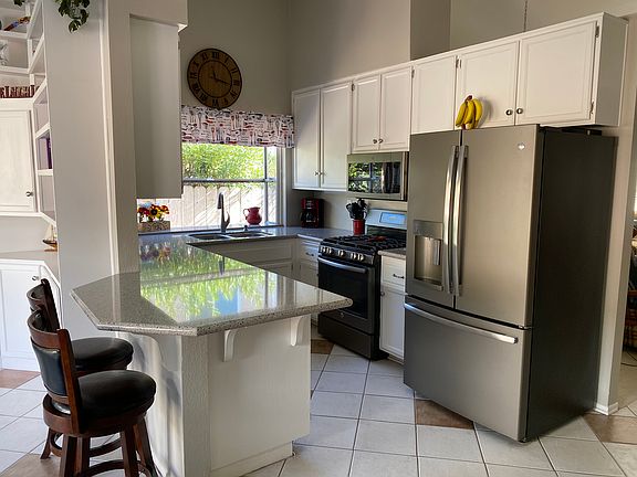 3rd image of 1549 Avenida Oceano