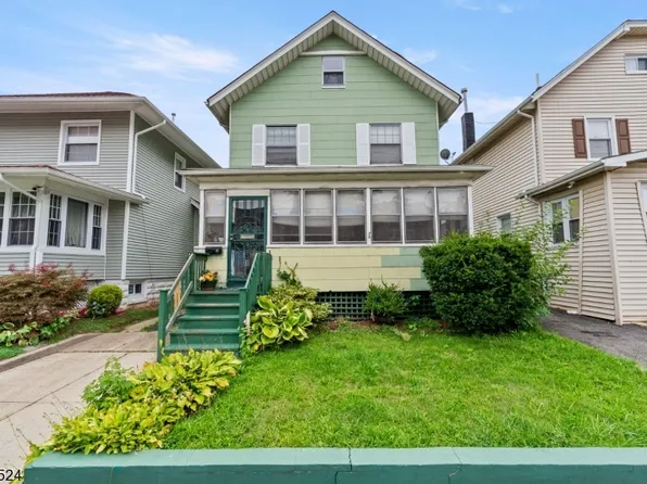 40 Irving St, East Orange City, NJ 07018
