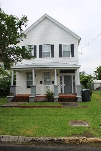 537 Watkins St Photo 1
