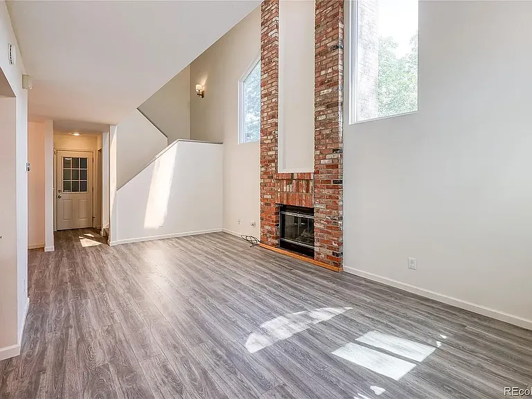 7684 S Cove Cir — Photo 23