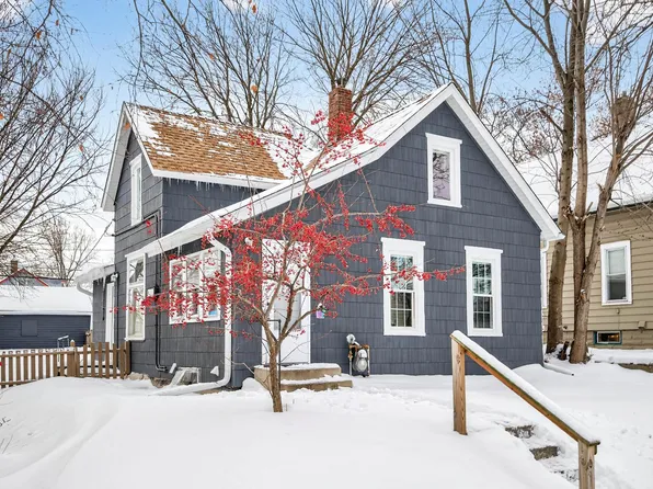 1332 Margaret St, Saint Paul, MN 55106