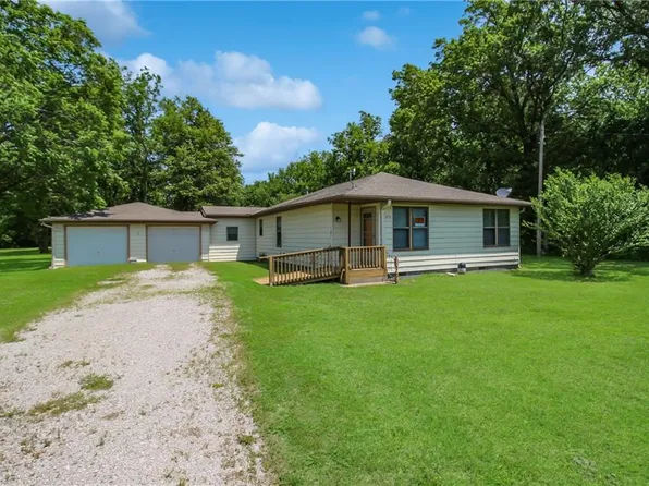 1278 24500th Rd, Parsons, KS 67357