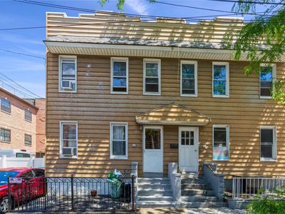 5717 Xenia St, Corona, NY, 11368
