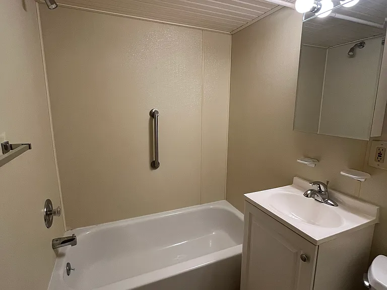 106 Starr St #A7 — Photo 14