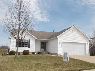 3621 Field Stone Pl SW, Cedar Rapids, IA 52404