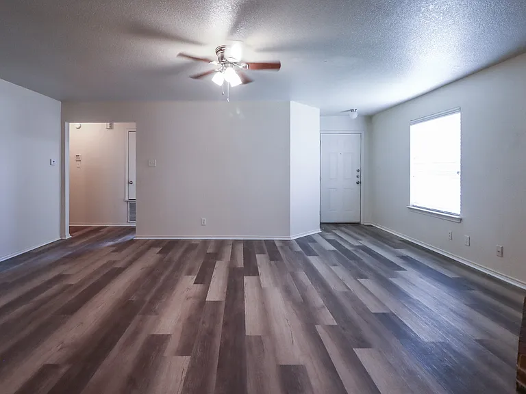 3102 Ida Dr — Photo 6