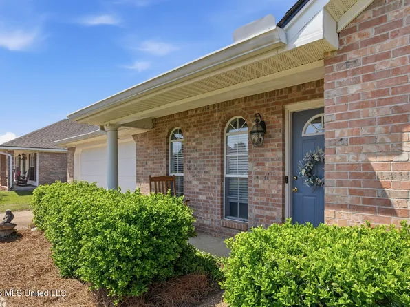 204 White Oak Pl, Pearl, MS 39208