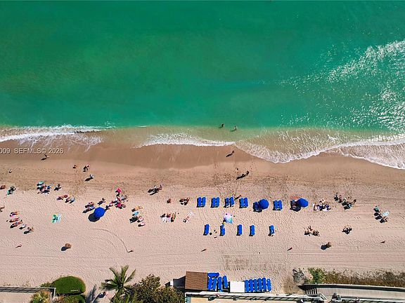 4th image of 19201 Collins Ave #1141