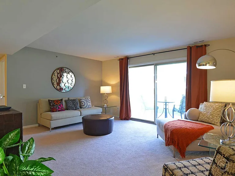 Valley Stream Village Apartments — Photo 36