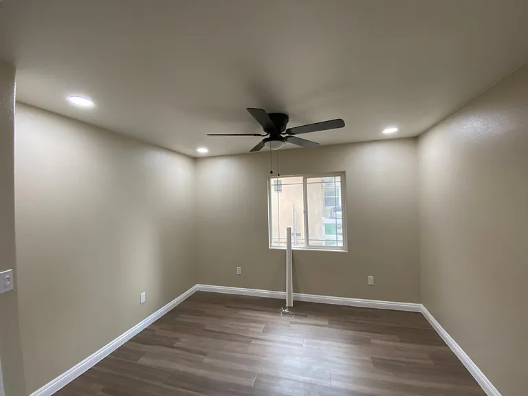1044 Circle Ln #C — Photo 23