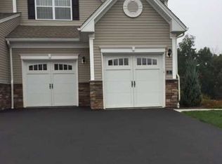 26 Evan Ct, Fishkill, NY 12524
