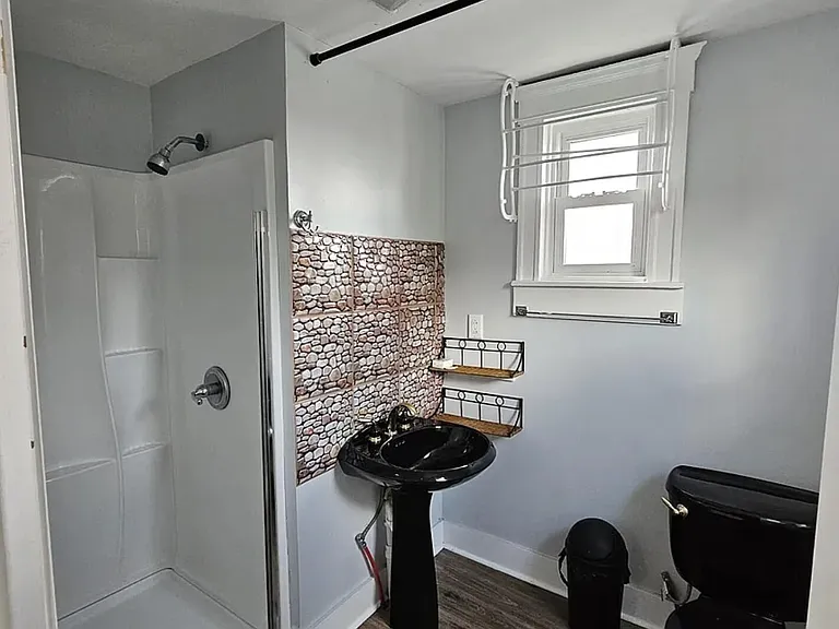 30 Chapel St — Photo 11