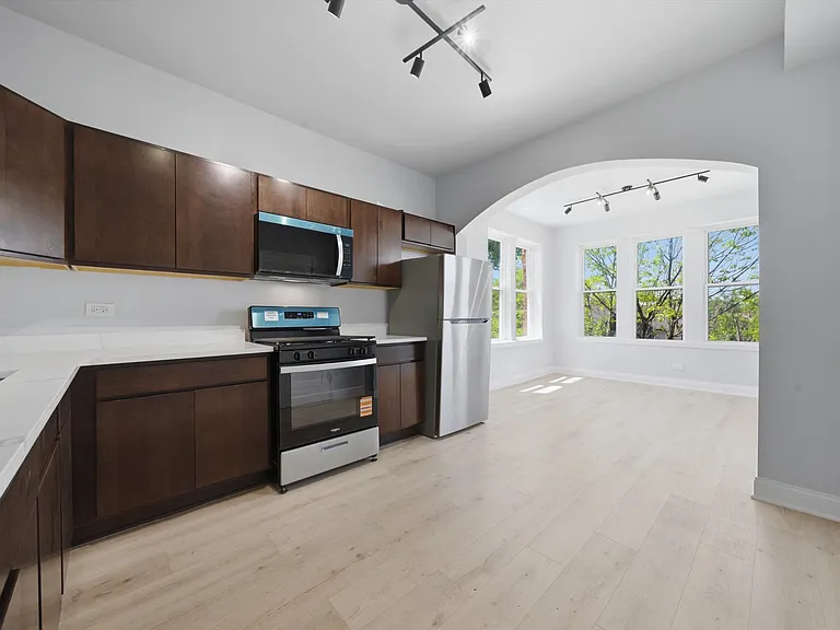 541 N Lawndale Ave #3 — Photo 8