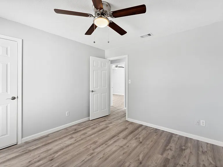3111 Lanny Ln — Photo 10