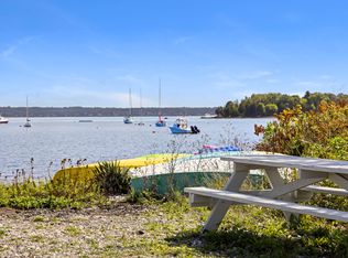 110 Winsor Ave, North Kingstown, RI 02852