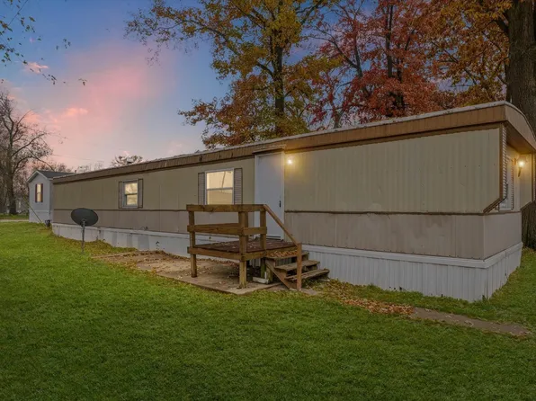 1149 Maze Ct, Decatur, IL 62526