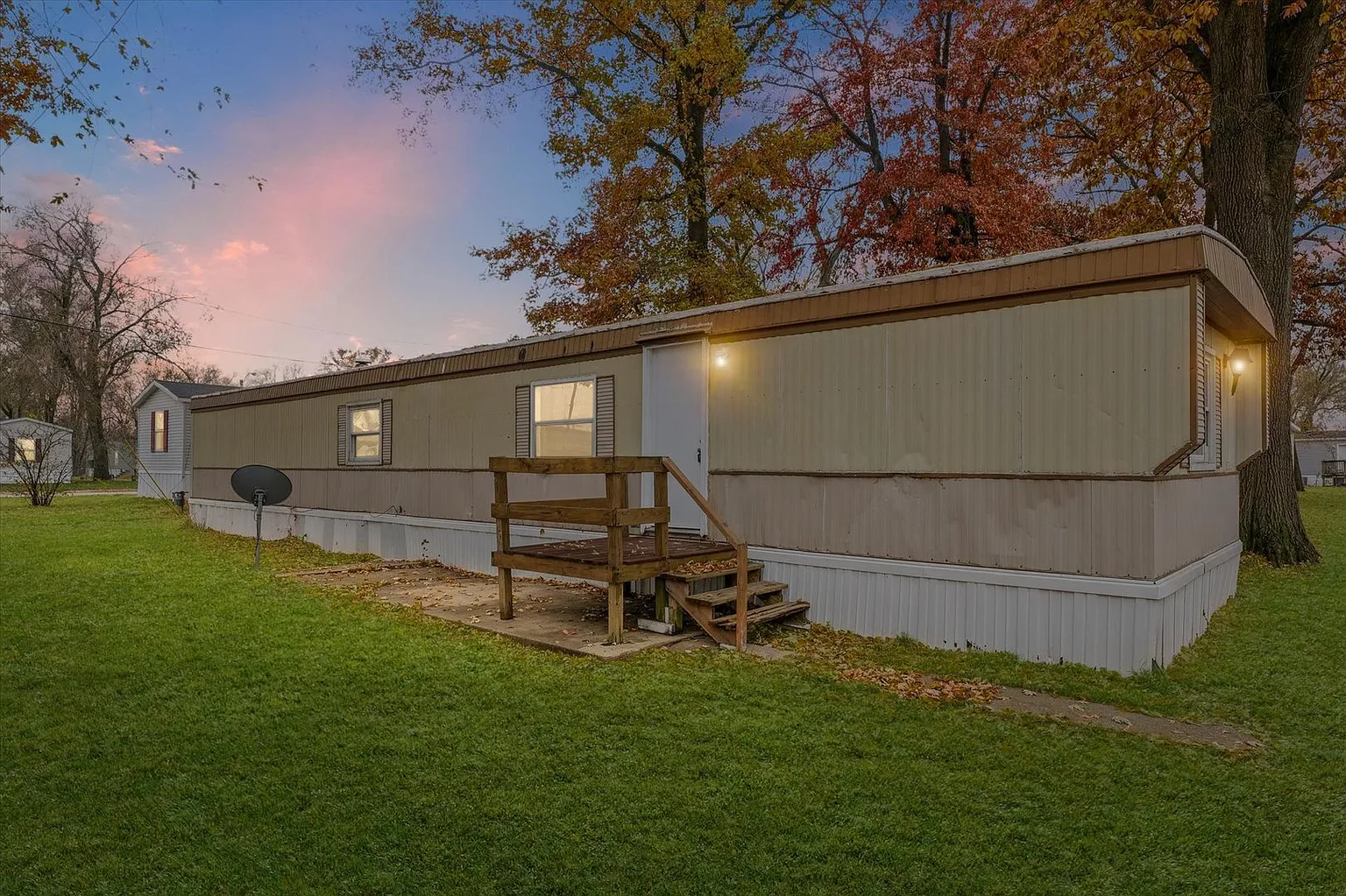 1149 Maze Ct photo 1