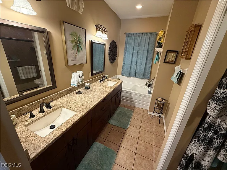 3619 SW 6th Ave — Photo 18
