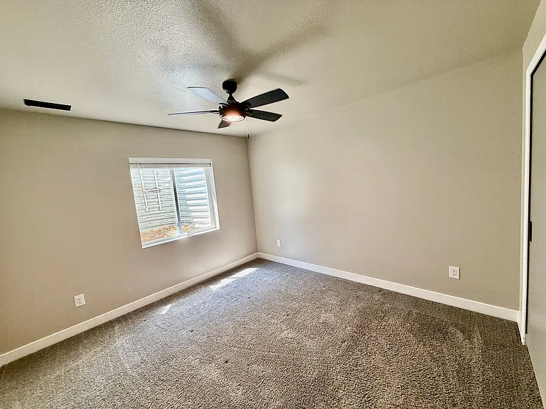 4631 Fencer Rd — Photo 12