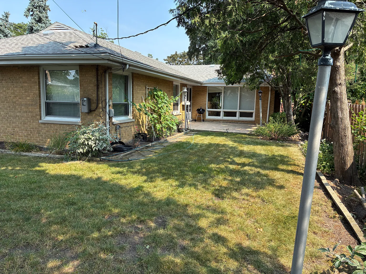 5 bed, 2.5 bath, 1536 sqft, $3,500 — Photo 3