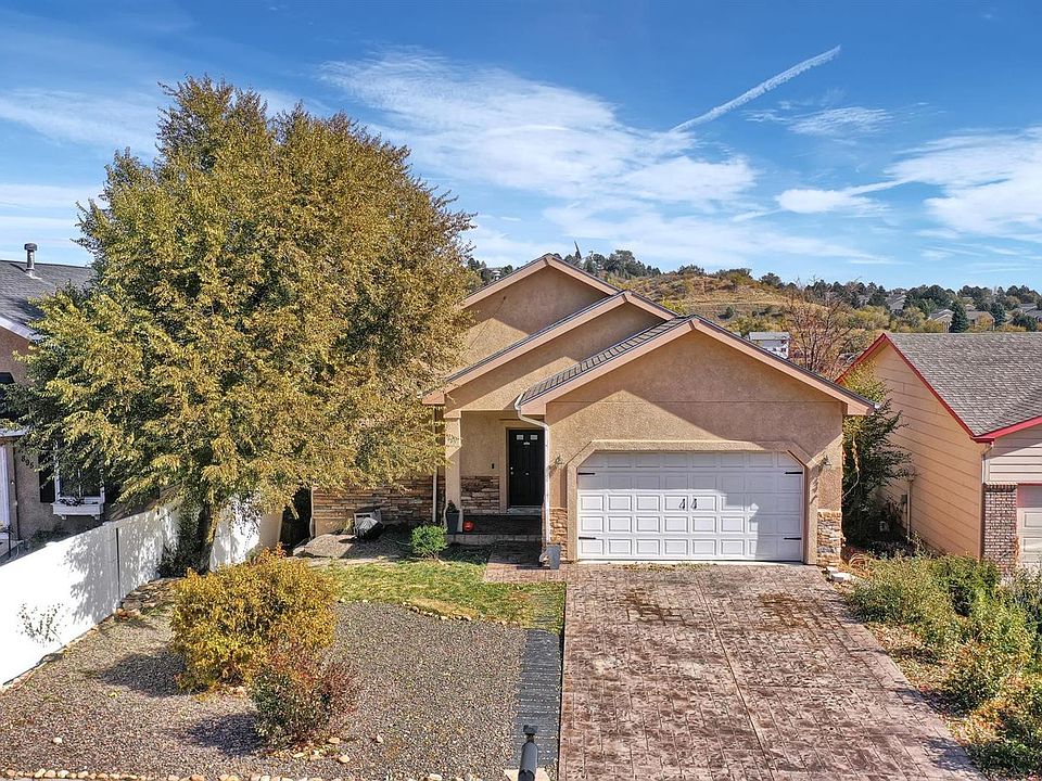 1st image of 885 Columbine Ave