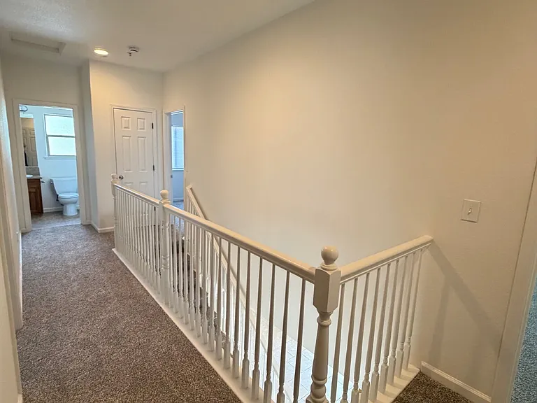 324 Olive Way — Photo 9