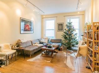 1068 Beacon St #2, Brookline, MA 02446