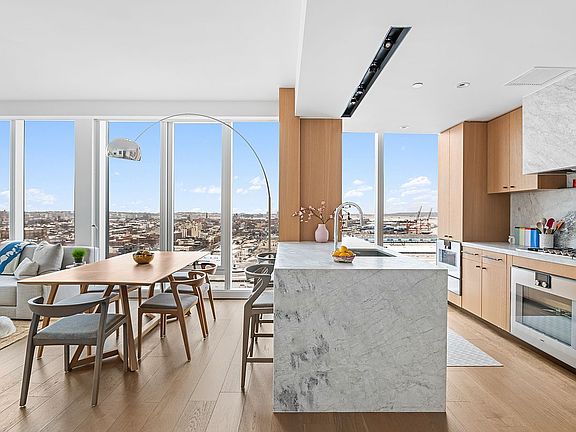 4th image of 50 Bridge Park Dr APT 21D