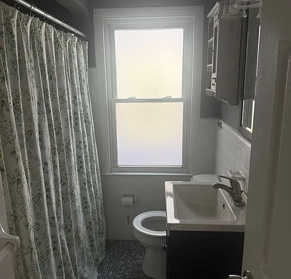 375 W Webster St — Photo 3