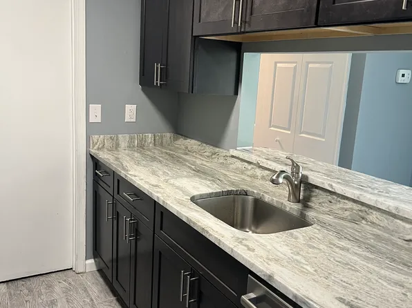 63 Sussex Pl, Absecon, NJ 08205