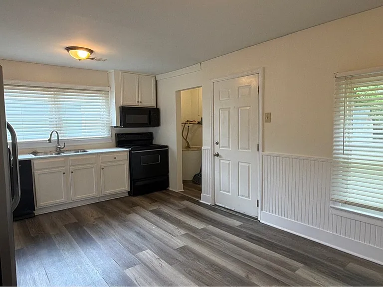 3818 Troy Swasey Blvd SW — Photo 5