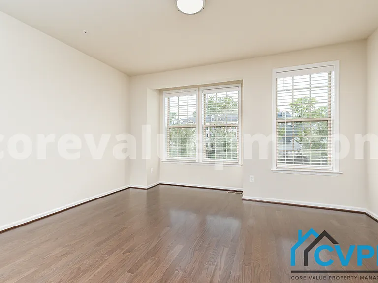 1216 Acorn Ln — Photo 13