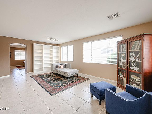 3rd image of 14658 W AMELIA Avenue
