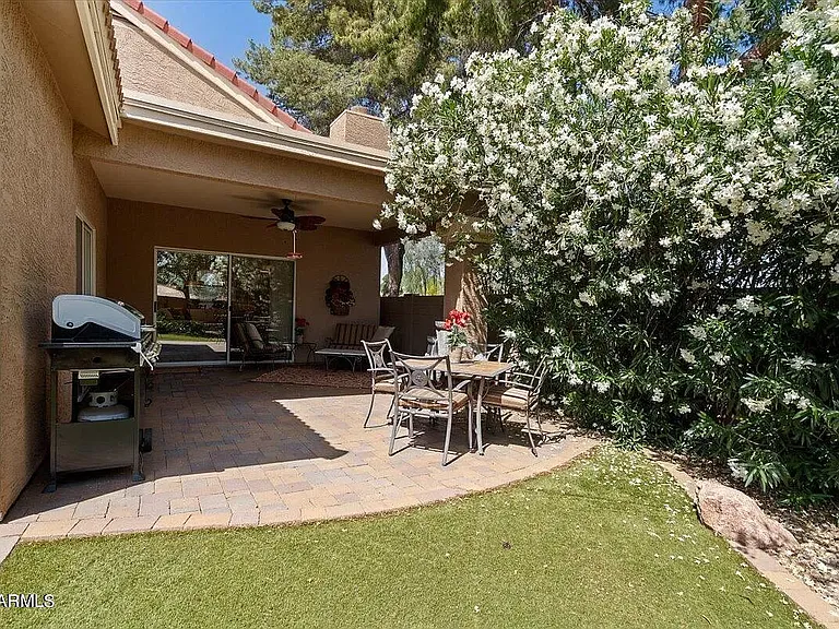 6339 E Claire Dr — Photo 30