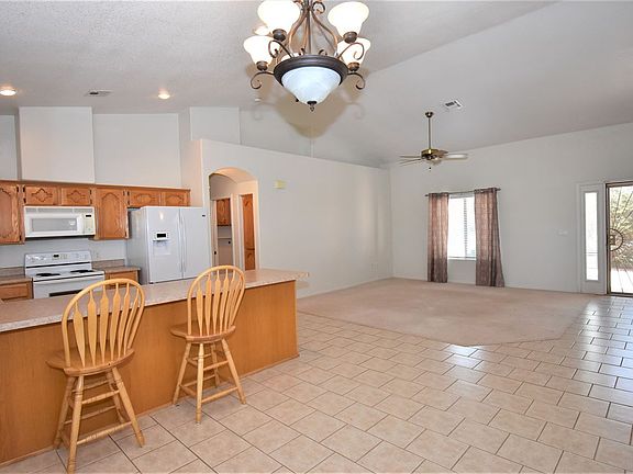 3rd image of 28352 E Telegraph Ave