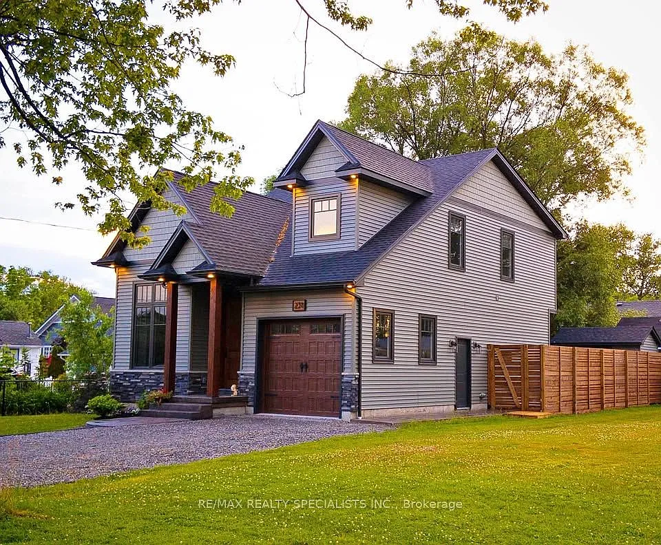 4 bed, $3,500 — Photo 1