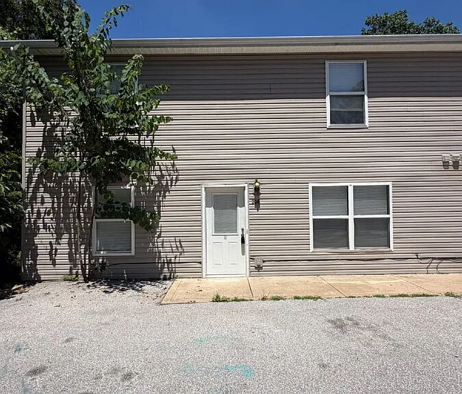 206 Kronos Dr #B — Photo 1