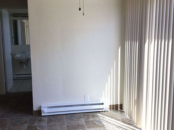 2nd image of 721-759 Hawthorne Ave NE #729