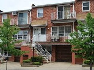 147 Bay Ridge Pkwy, Brooklyn, NY 11209