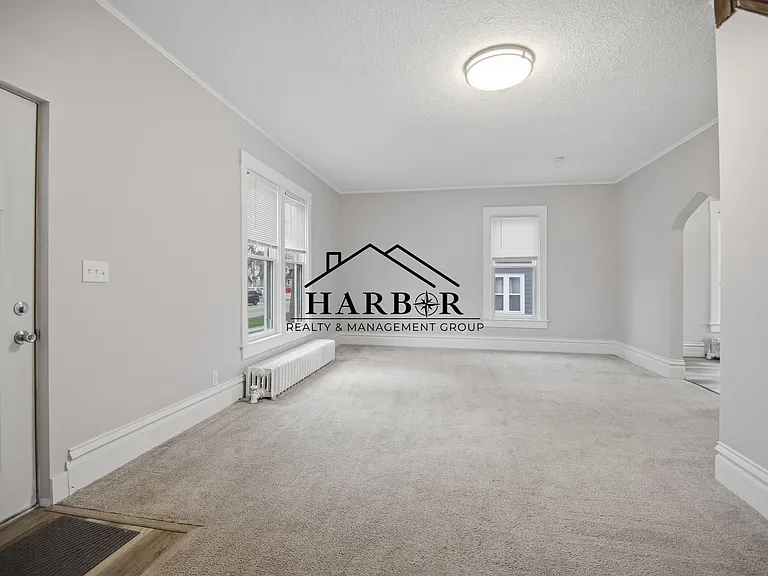 401 3rd Ave SW — Photo 8